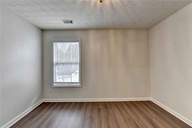 6670 Island Point Drive, Buford, GA 30518