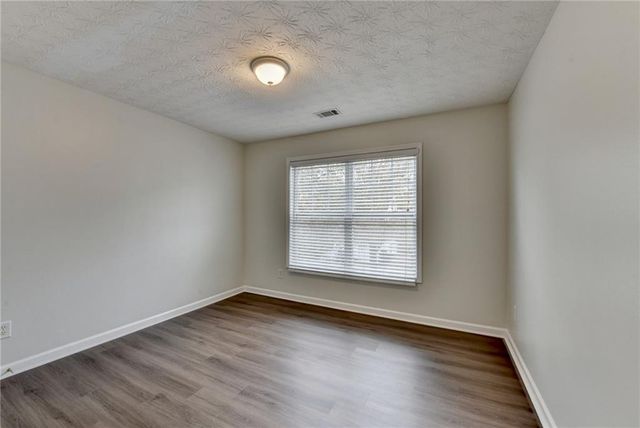 6670 Island Point Drive, Buford, GA 30518