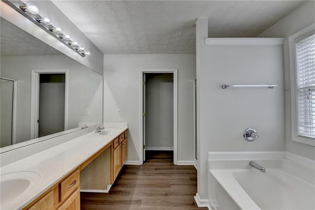 6670 Island Point Drive, Buford, GA 30518