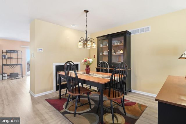 1503 REAGAN, Jeffersonville, PA 19403