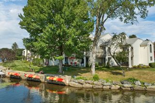 68 Railroad Avenue # 3, Wolfeboro, NH 03894