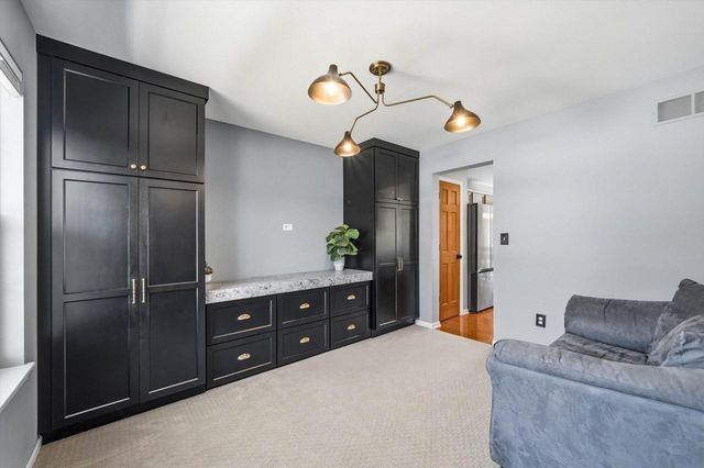 1192 Iris LANE, Grafton, WI 53024