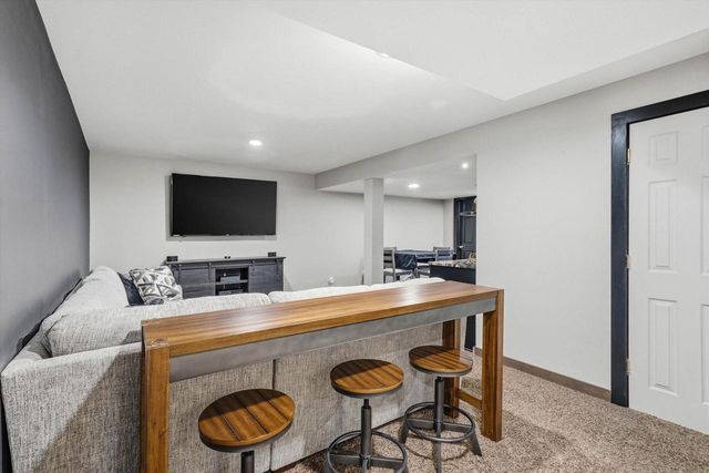 1192 Iris LANE, Grafton, WI 53024