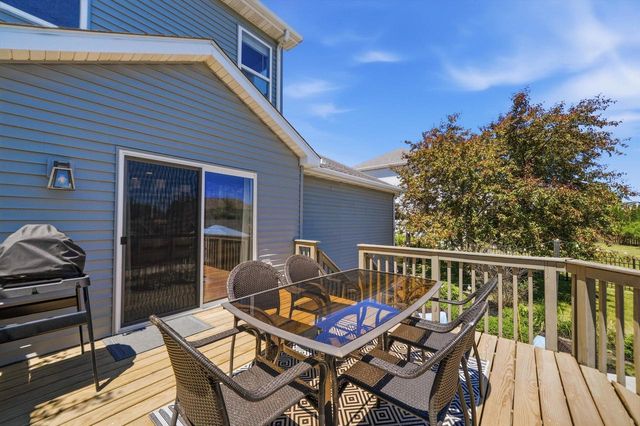 1192 Iris LANE, Grafton, WI 53024