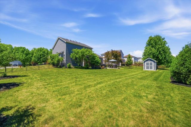 1192 Iris LANE, Grafton, WI 53024