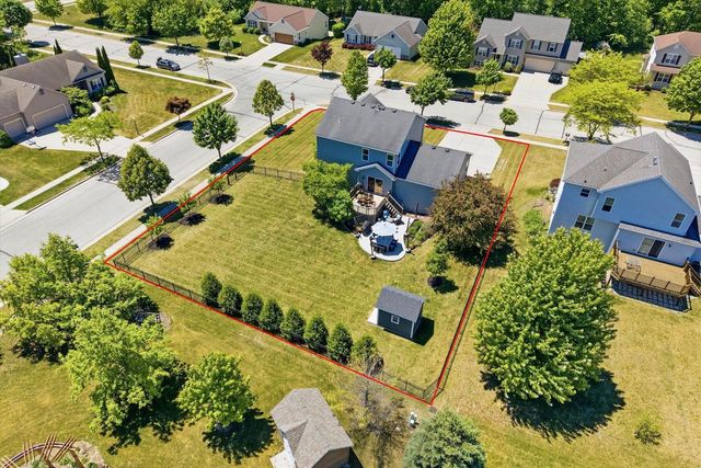 1192 Iris LANE, Grafton, WI 53024
