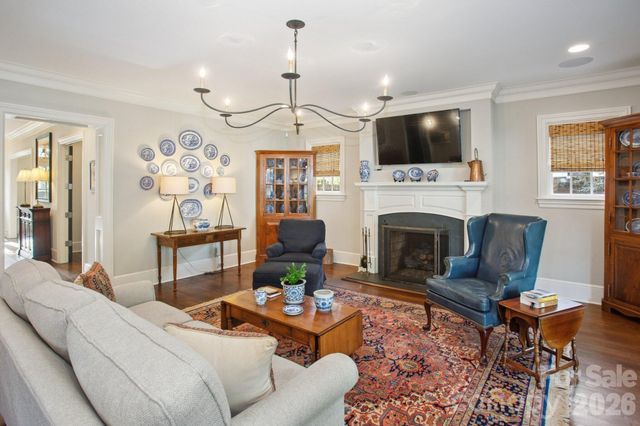 309 Hempstead Place, Charlotte, NC 28207