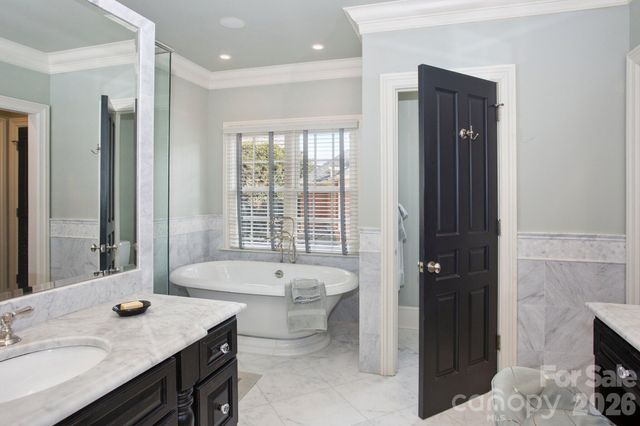 309 Hempstead Place, Charlotte, NC 28207