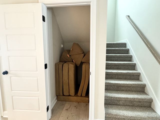 958 Alton Dr, Clarksville, TN 37043