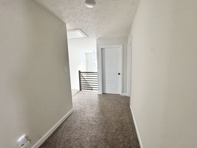 958 Alton Dr, Clarksville, TN 37043