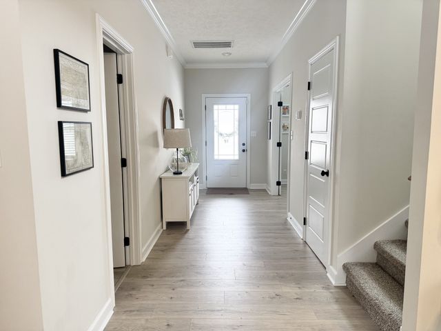 958 Alton Dr, Clarksville, TN 37043