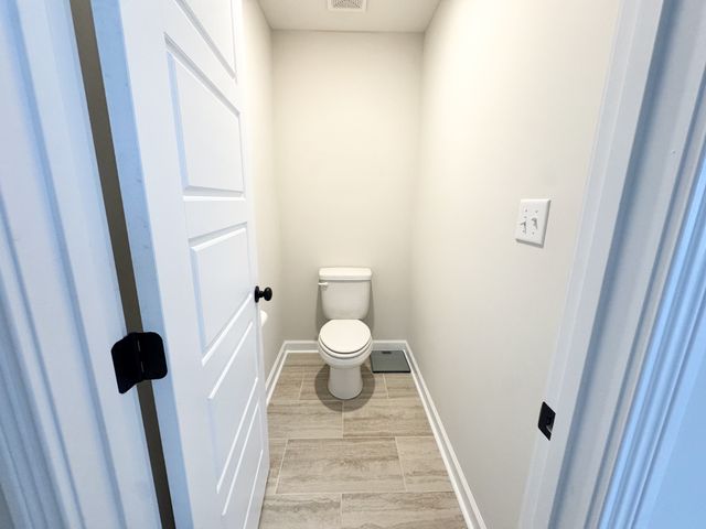 958 Alton Dr, Clarksville, TN 37043