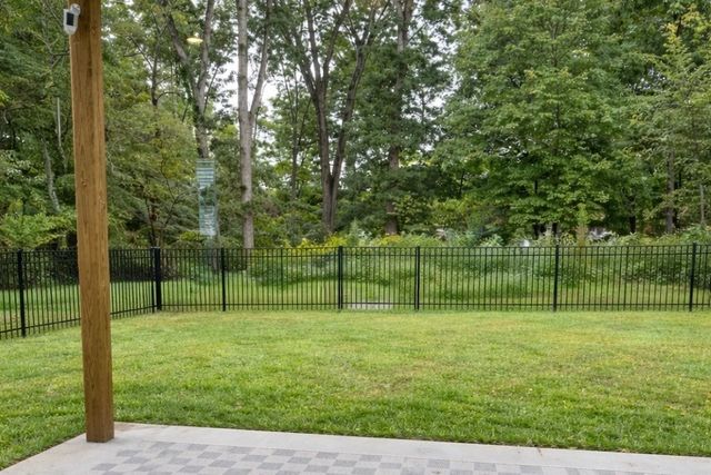 958 Alton Dr, Clarksville, TN 37043