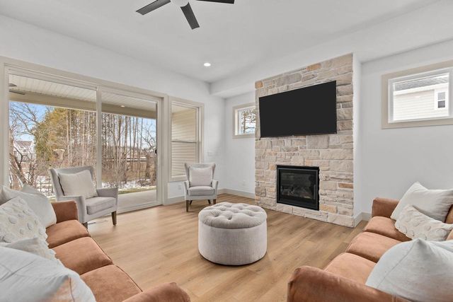 N9046 SOUTHTOWNE DRIVE, Menasha, WI 54952