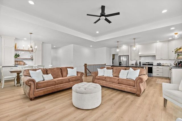 N9046 SOUTHTOWNE DRIVE, Menasha, WI 54952