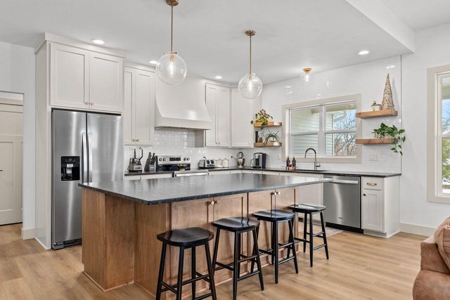 N9046 SOUTHTOWNE DRIVE, Menasha, WI 54952