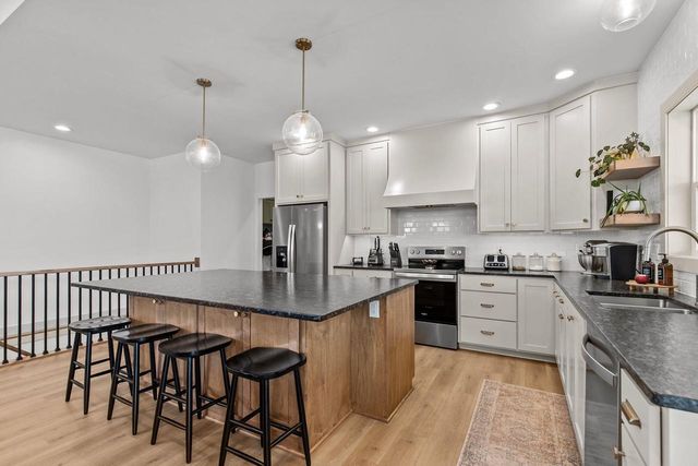 N9046 SOUTHTOWNE DRIVE, Menasha, WI 54952