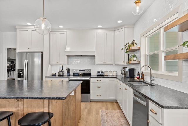 N9046 SOUTHTOWNE DRIVE, Menasha, WI 54952