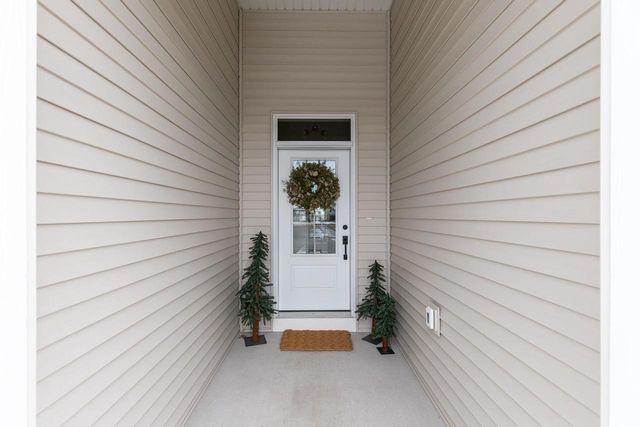 N9046 SOUTHTOWNE DRIVE, Menasha, WI 54952