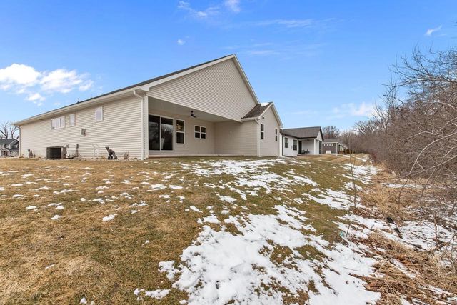 N9046 SOUTHTOWNE DRIVE, Menasha, WI 54952