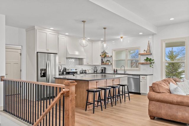 N9046 SOUTHTOWNE DRIVE, Menasha, WI 54952