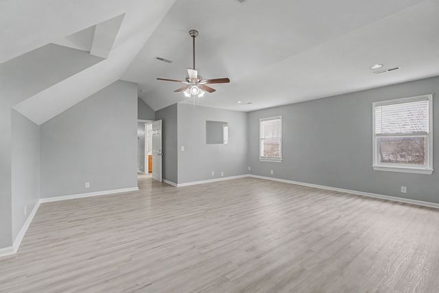 410 Ridgetop Dr, Smyrna, TN 37167