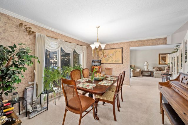 4456 Woodbriar Drive, Toledo, OH 43623