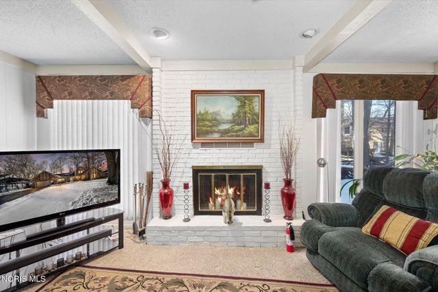 4456 Woodbriar Drive, Toledo, OH 43623