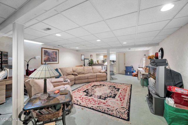 4456 Woodbriar Drive, Toledo, OH 43623