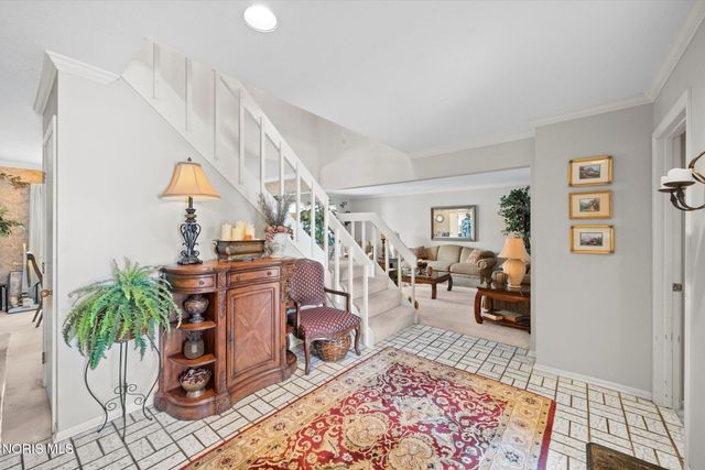 4456 Woodbriar Drive, Toledo, OH 43623