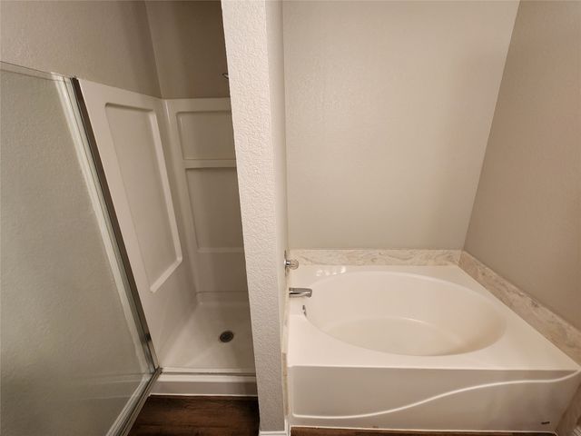 607 Hollyberry Drive, Mansfield, TX 76063
