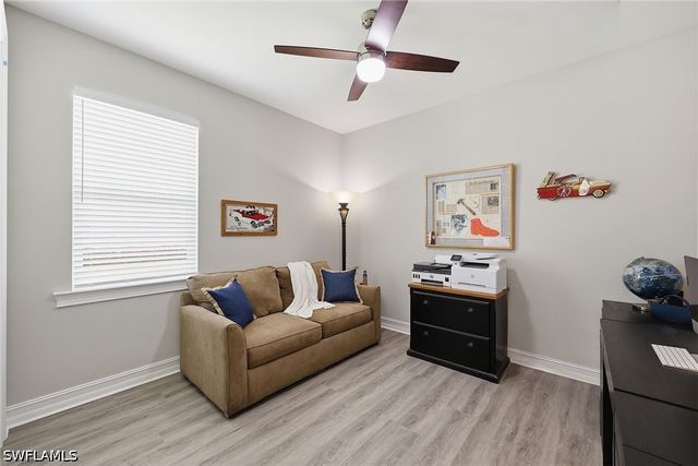 18699 Ensenada DR, Naples, FL 34114