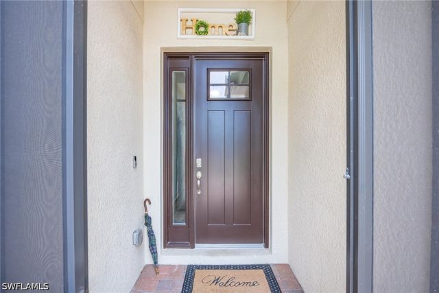18699 Ensenada DR, Naples, FL 34114