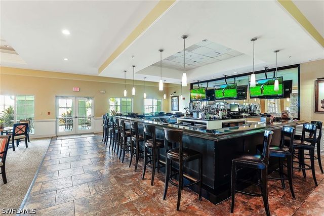 18699 Ensenada DR, Naples, FL 34114
