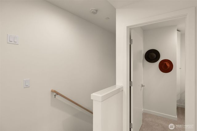 9223 B Densmore Avenue N, Seattle, WA 98103