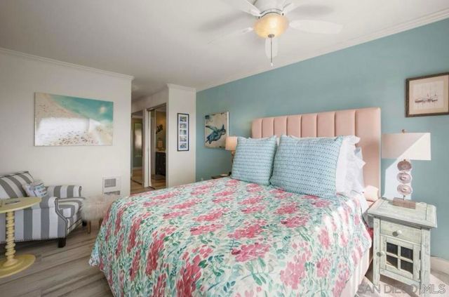 3999 Crown Point Dr 29, San Diego, CA 92109