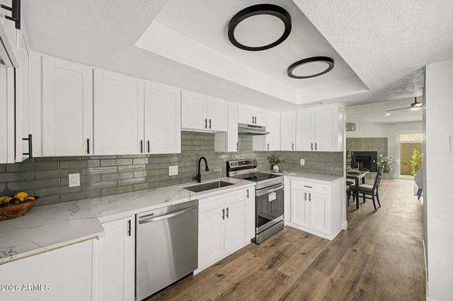 3033 N 37TH Street 6, Phoenix, AZ 85018