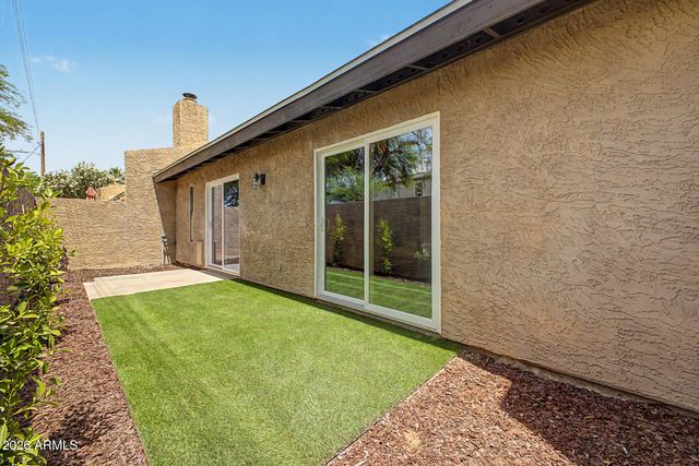 3033 N 37TH Street 6, Phoenix, AZ 85018