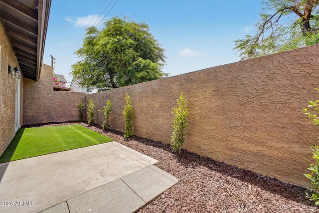 3033 N 37TH Street 6, Phoenix, AZ 85018