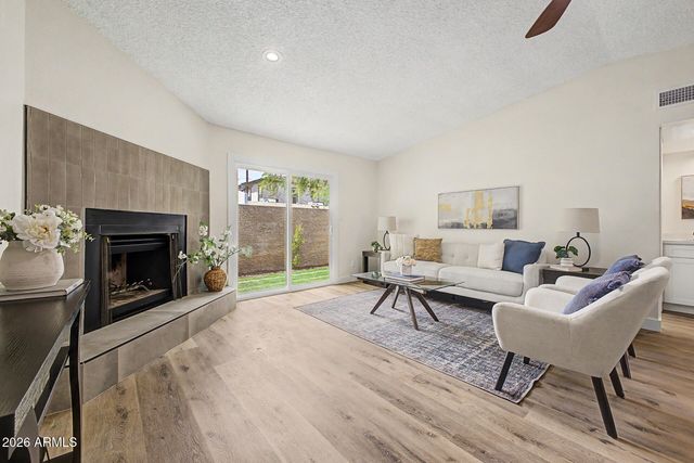 3033 N 37TH Street 6, Phoenix, AZ 85018
