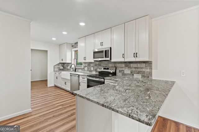 6421 Holly Springs Road, Clermont, GA 30527