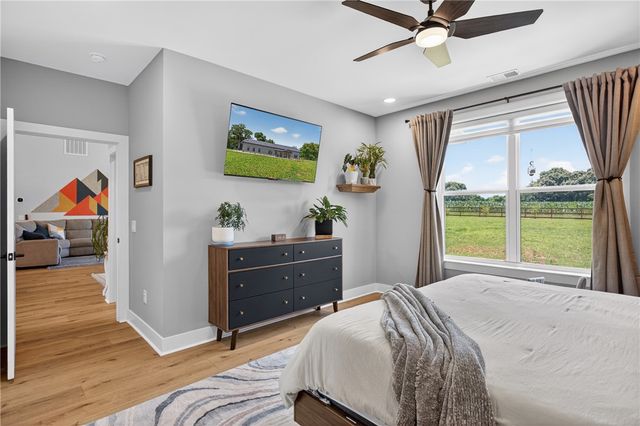 235 Dairy Farm Road, Westminster, SC 29693