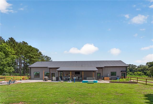 235 Dairy Farm Road, Westminster, SC 29693