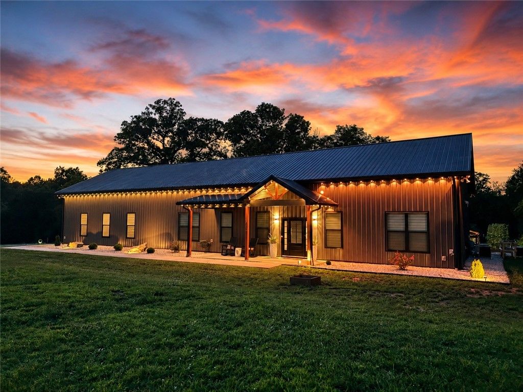 235 Dairy Farm Road, Westminster, SC 29693