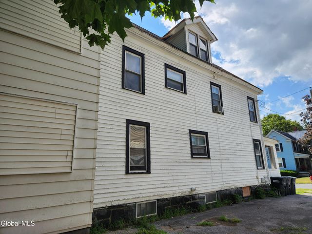 15 Beech Street, Hudson Falls, NY 12839