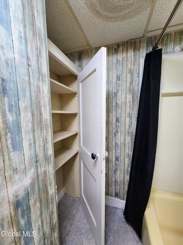 15 Beech Street, Hudson Falls, NY 12839