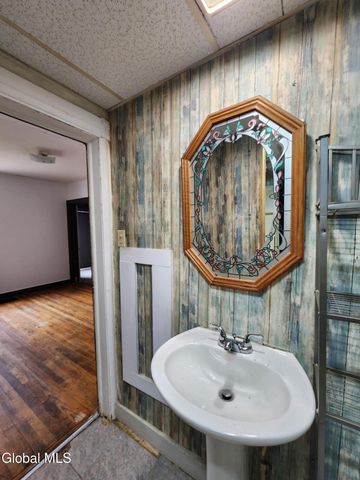 15 Beech Street, Hudson Falls, NY 12839