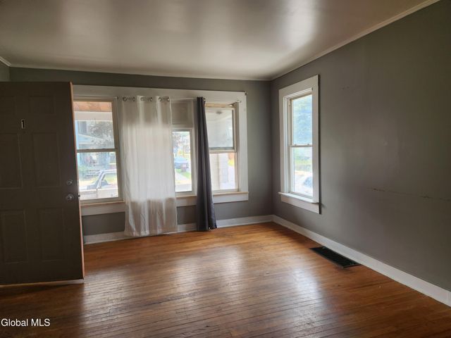 15 Beech Street, Hudson Falls, NY 12839