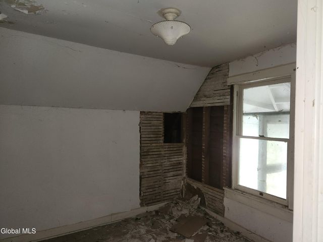 15 Beech Street, Hudson Falls, NY 12839