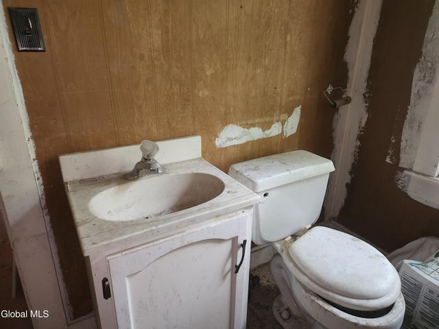 15 Beech Street, Hudson Falls, NY 12839